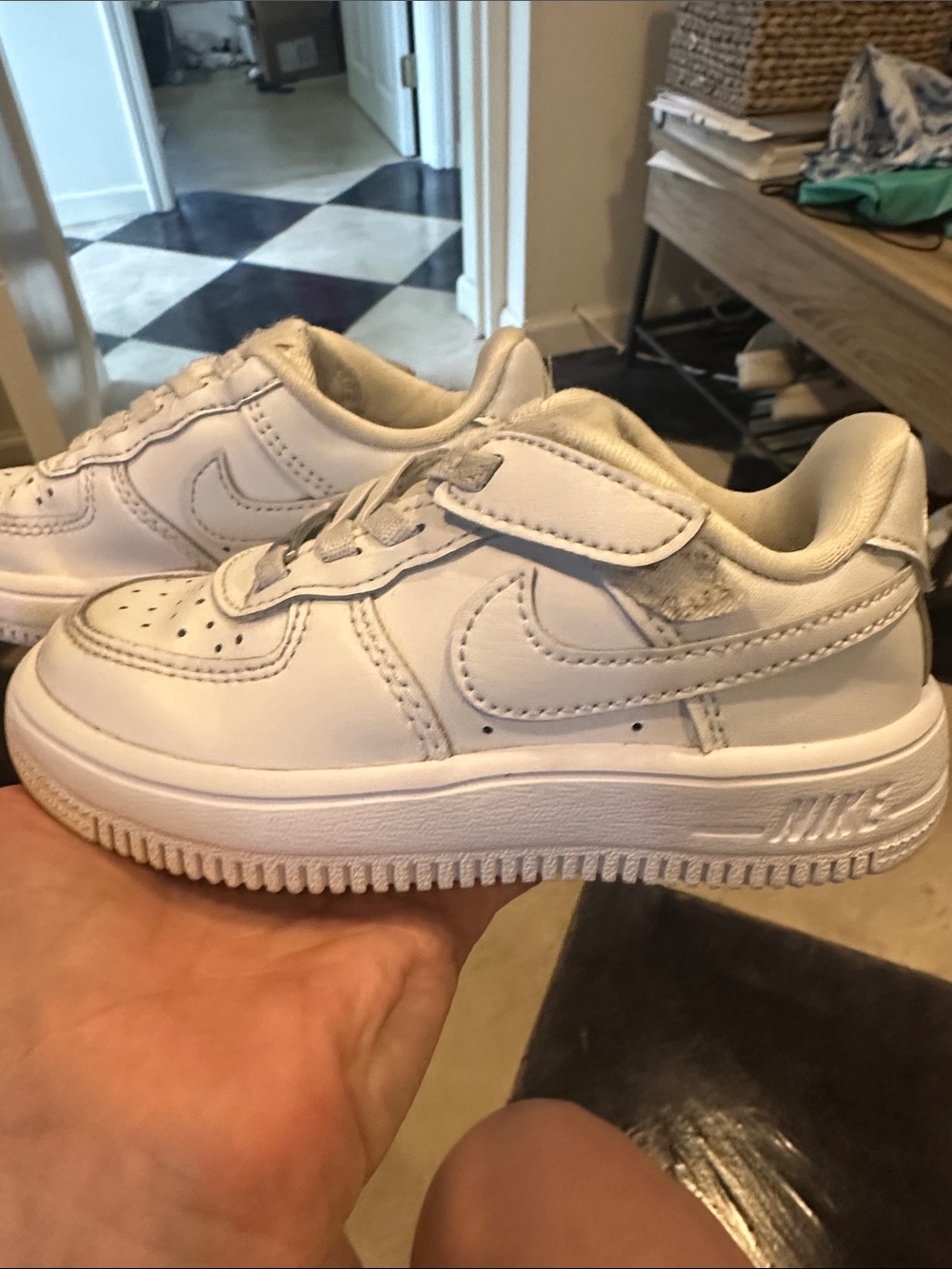 Nike Kids Court Easy-On White Velcro Low-Top Sneakers